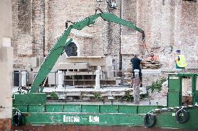 Preparations For The Bezos Wedding - Venice
