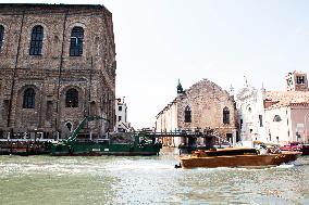 Preparations For The Bezos Wedding - Venice