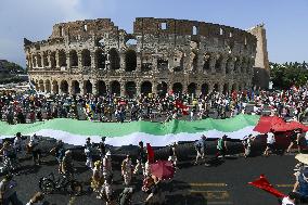March Against War And Rearm - Rome