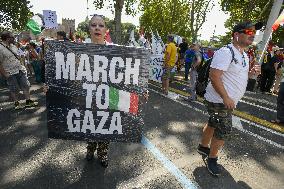 March Against War And Rearm - Rome