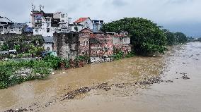 Pearl River Water Level Rose