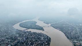 Pearl River Water Level Rose