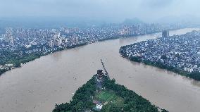 Pearl River Water Level Rose