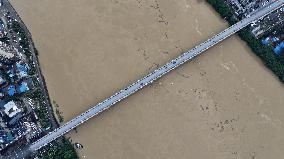 Pearl River Water Level Rose