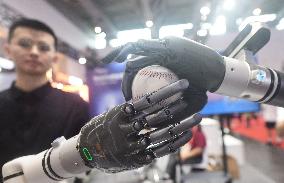 International Humanoid Robot Technology Exhibition Held in Hangz