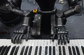 International Humanoid Robot Technology Exhibition Held in Hangz