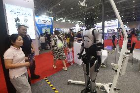 International Humanoid Robot Technology Exhibition Held in Hangz