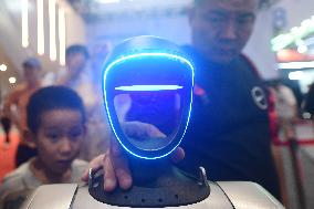 International Humanoid Robot Technology Exhibition Held in Hangz