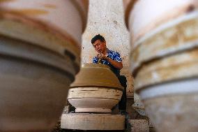 Guidong Pottery Making - China