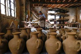 Guidong Pottery Making - China