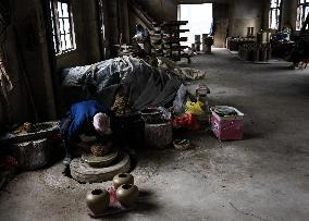 Guidong Pottery Making - China