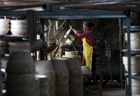 Guidong Pottery Making - China