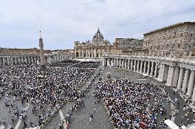 Pope Leo Delivers The Angelus Prayer - Vatican