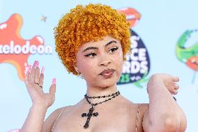 2025 Nickelodeon Kids Choice Awards - Santa Monica