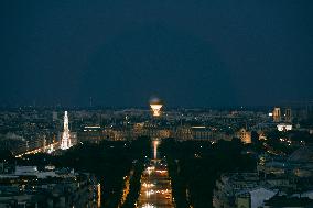 Paris 2024 Olympic cauldron from the top of the Arc de Triomphe - Paris AJ