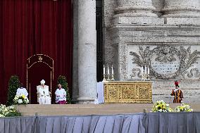 Pope Francis Celebrates The Corpus Christi Mass - Rome