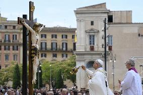 Pope Francis Celebrates The Corpus Christi Mass - Rome