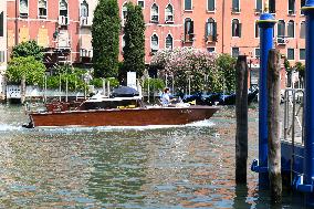 Illustration Of Cabs In The City Of Venice