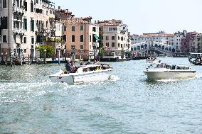 Illustration Of Cabs In The City Of Venice