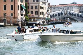 Illustration Of Cabs In The City Of Venice
