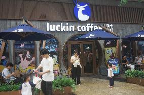 Luckin Coffee Opens First Shop in the United States