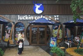 Luckin Coffee Opens First Shop in the United States