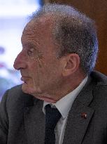 Henri Proglio Press Conference - Paris