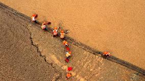 Silt Cleaning in Rong'an