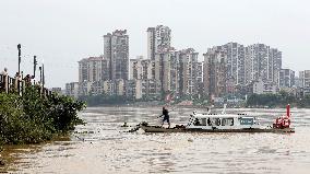 Silt Cleaning in Rong'an