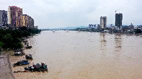 Flood Peak in Rong'an