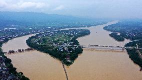 Flood Peak in Rong'an