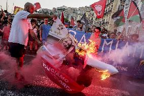 Protest March to the American Consulate - Naples