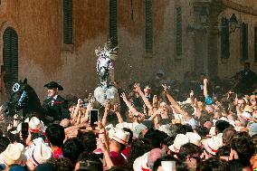 Caragol des Born During Sant Joan - Menorca