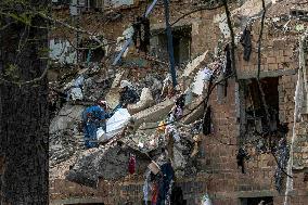 Russia Hits Civilian Infrastructure - Kyiv