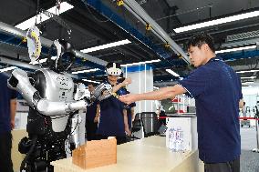 Jiangsu's first intelligent robot training center