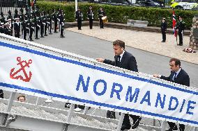 Emmanuel Macron at wreath-laying ceremony in Oslo FA
