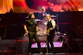 Bruce Springsteen In Concert - Spain