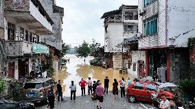 Flood in Rong'an
