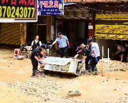 Post Disaster Rescue and Recovery in Congjiang