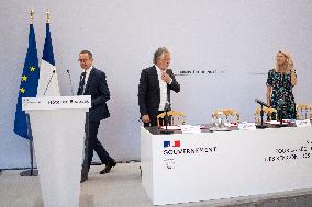 Signing of the agreement between the French government and the Professional Football League (LFP) - Paris AJ