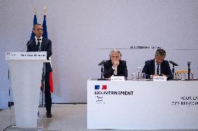 Signing of the agreement between the French government and the Professional Football League (LFP) - Paris AJ