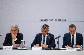 Signing of the agreement between the French government and the Professional Football League (LFP) - Paris AJ