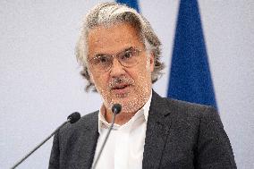 Signing of the agreement between the French government and the Professional Football League (LFP) - Paris AJ