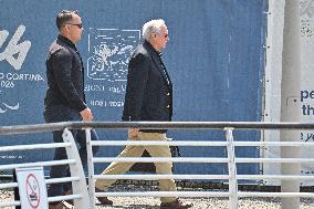 Ted Jorgensen, Jeff Bezos Father At Venice Airport - Italy