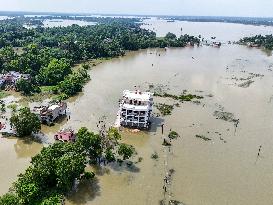 Two Lakh People Affected by Ghatal Floods - India
