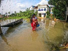 Two Lakh People Affected by Ghatal Floods - India