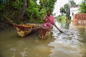 Two Lakh People Affected by Ghatal Floods - India