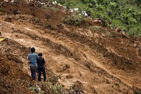 Landslide Kills at least 10 in Bello, Colombia