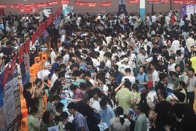 On-site Consultation Meeting for College Admissions in Zhejiang Province in 2025
