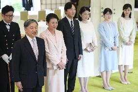 Japan emperor talks with art award winners